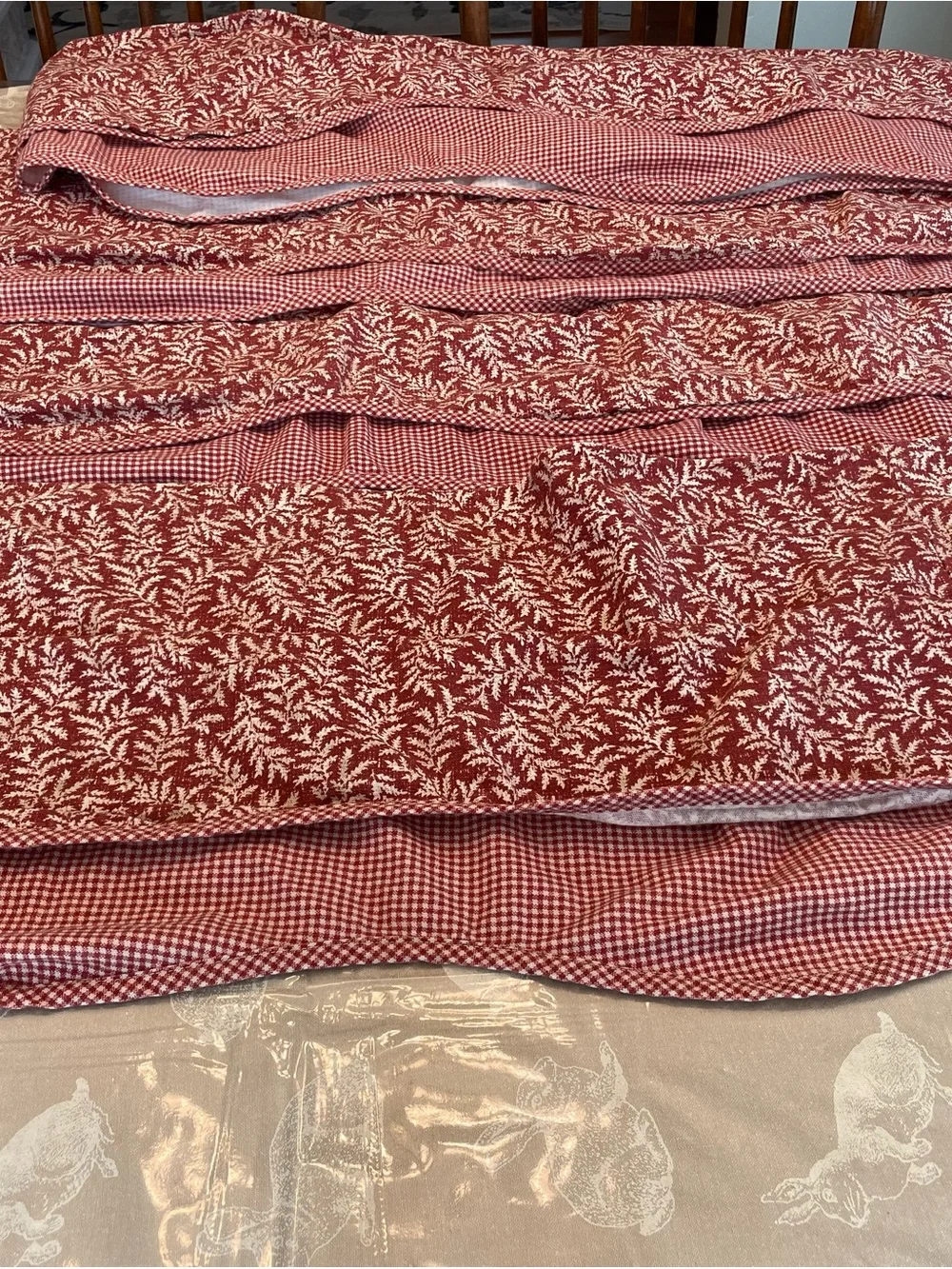 Vintage Waverly Burgundy Fernwood and Gingham Curtain Valance
